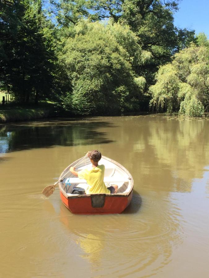 Le Gite Du Petit Renard: A Tranquil Gite With Pool Oradour-Saint-Genest Exteriör bild
